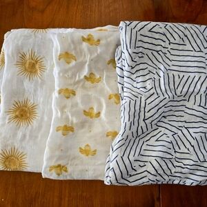 Aden & Anais Set of 3 Swaddle Blankets